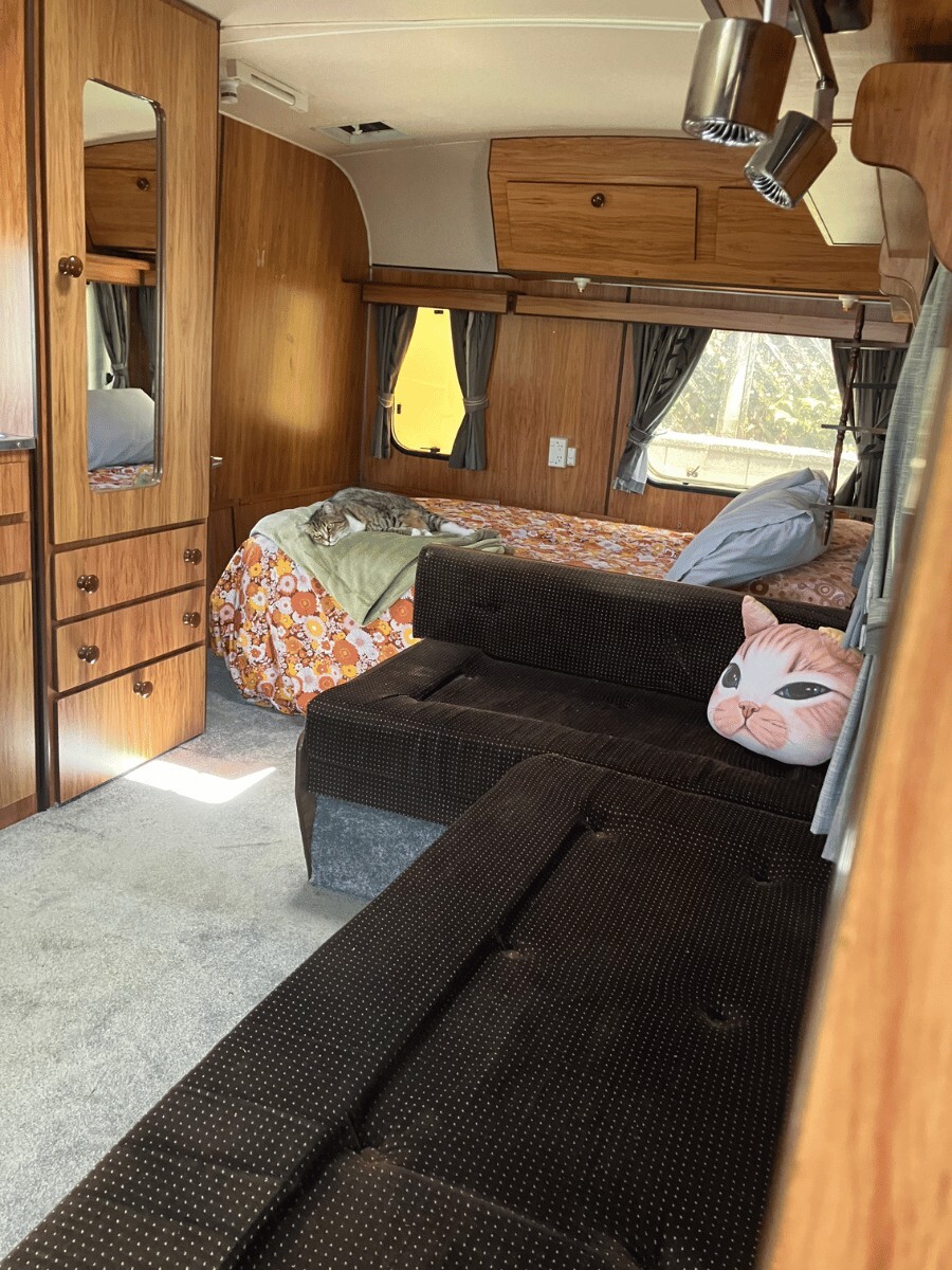 Furnished caravan β lounge area